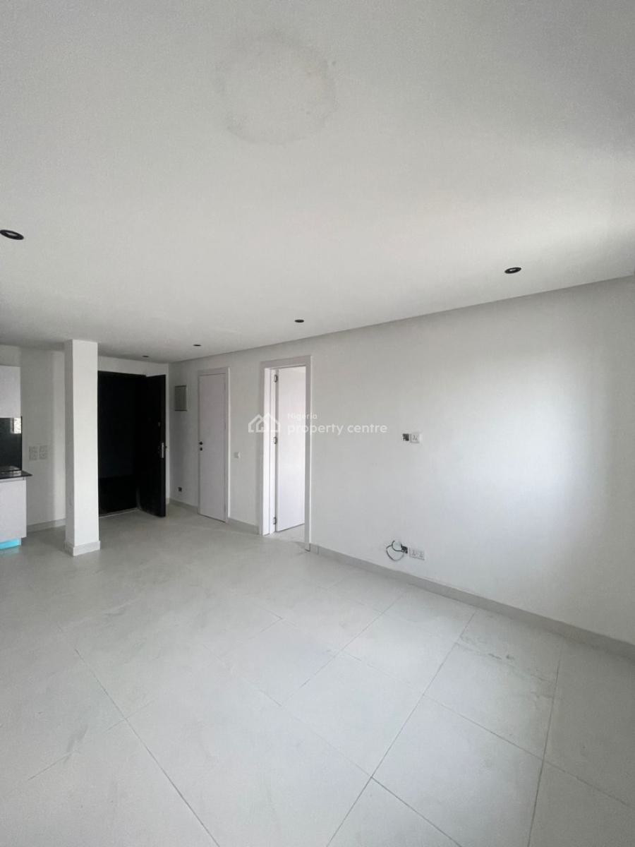 2 Bedroom Apartment ( Last Floor), Ikate, Lekki, Lagos, Ikate, Lekki, Lagos, Flat / Apartment for Rent