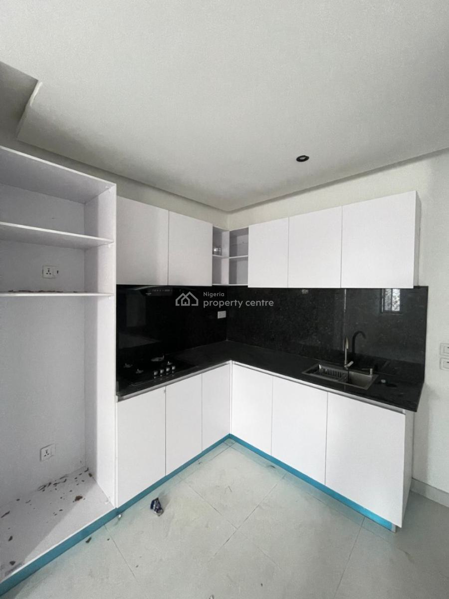 2 Bedroom Apartment ( Last Floor), Ikate, Lekki, Lagos, Ikate, Lekki, Lagos, Flat / Apartment for Rent