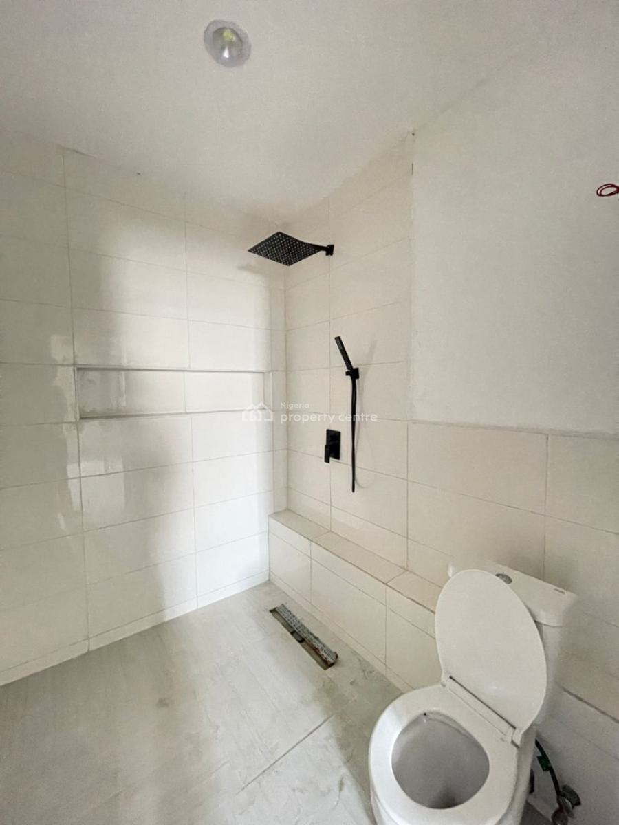 2 Bedroom Apartment ( Last Floor), Ikate, Lekki, Lagos, Ikate, Lekki, Lagos, Flat / Apartment for Rent