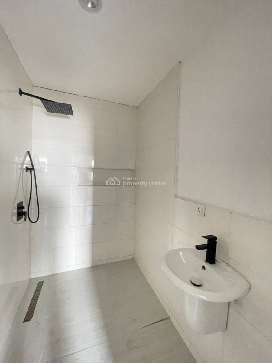 2 Bedroom Apartment ( Last Floor), Ikate, Lekki, Lagos, Ikate, Lekki, Lagos, Flat / Apartment for Rent