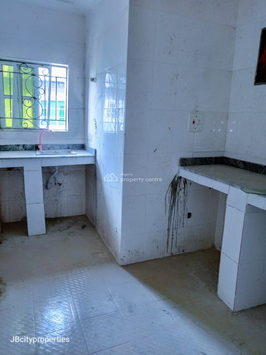 Spacious Luxury 2 Bedroom Flat with Excellent Features, Harmony Estate, Oke Ira, Ajah, Lagos, Flat / Apartment for Rent