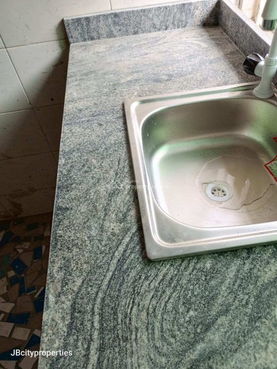Spacious Luxury 2 Bedroom Flat with Excellent Features, Harmony Estate, Oke Ira, Ajah, Lagos, Flat / Apartment for Rent