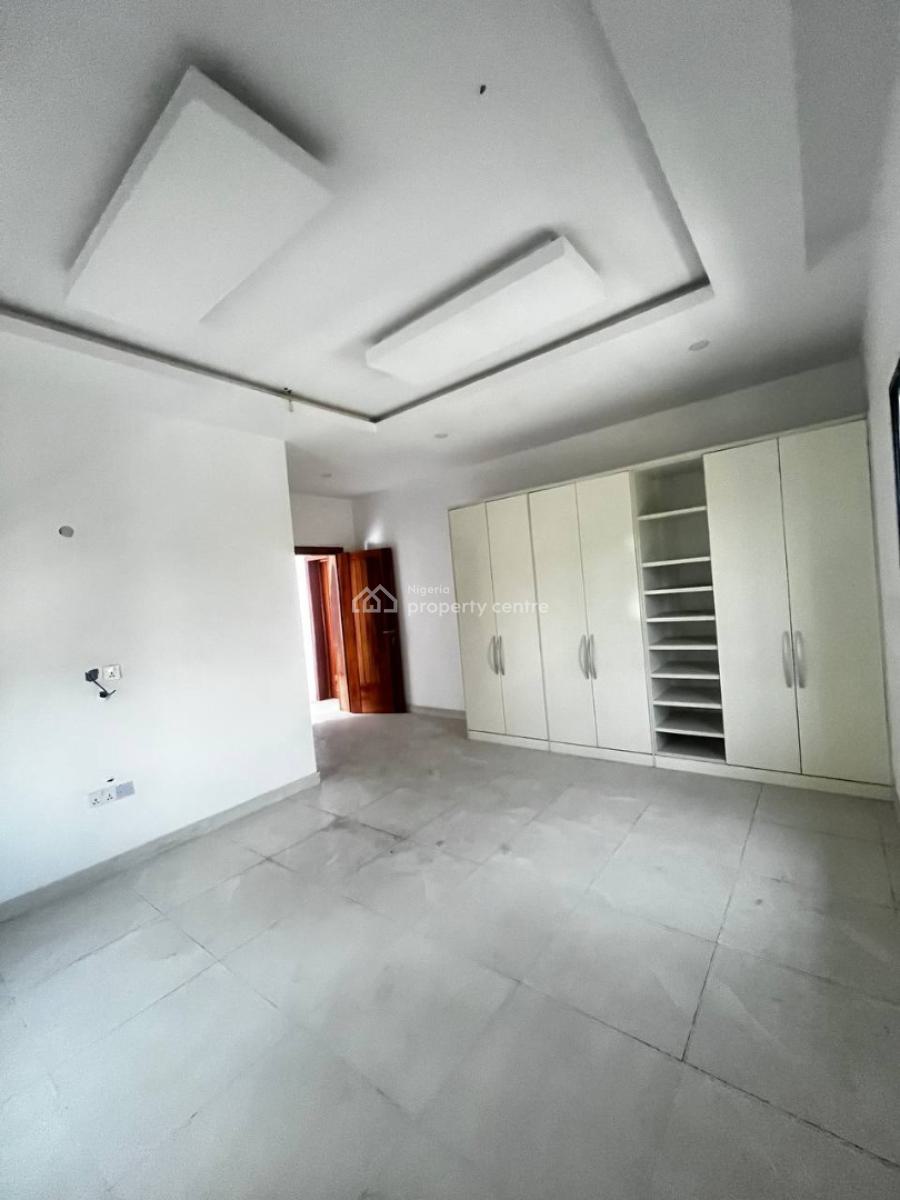 5 Bedroom Detached House with Bq, Lekki, Lagos, Detached Duplex for Sale