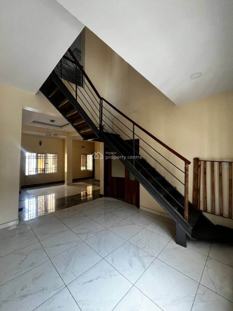 3 Bedroom Masonite Apartment, Osapa, Lekki, Lagos, Flat / Apartment for Rent