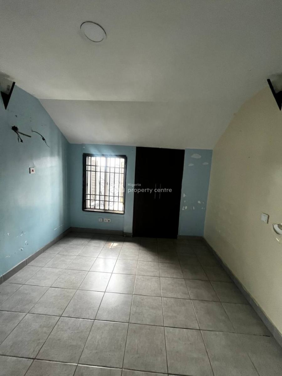 3 Bedroom Masonite Apartment, Osapa, Lekki, Lagos, Flat / Apartment for Rent