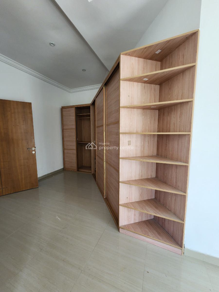 Spacious 3 Bedroom Flat with a Bq, Banana Island, Ikoyi, Lagos, Flat / Apartment for Rent