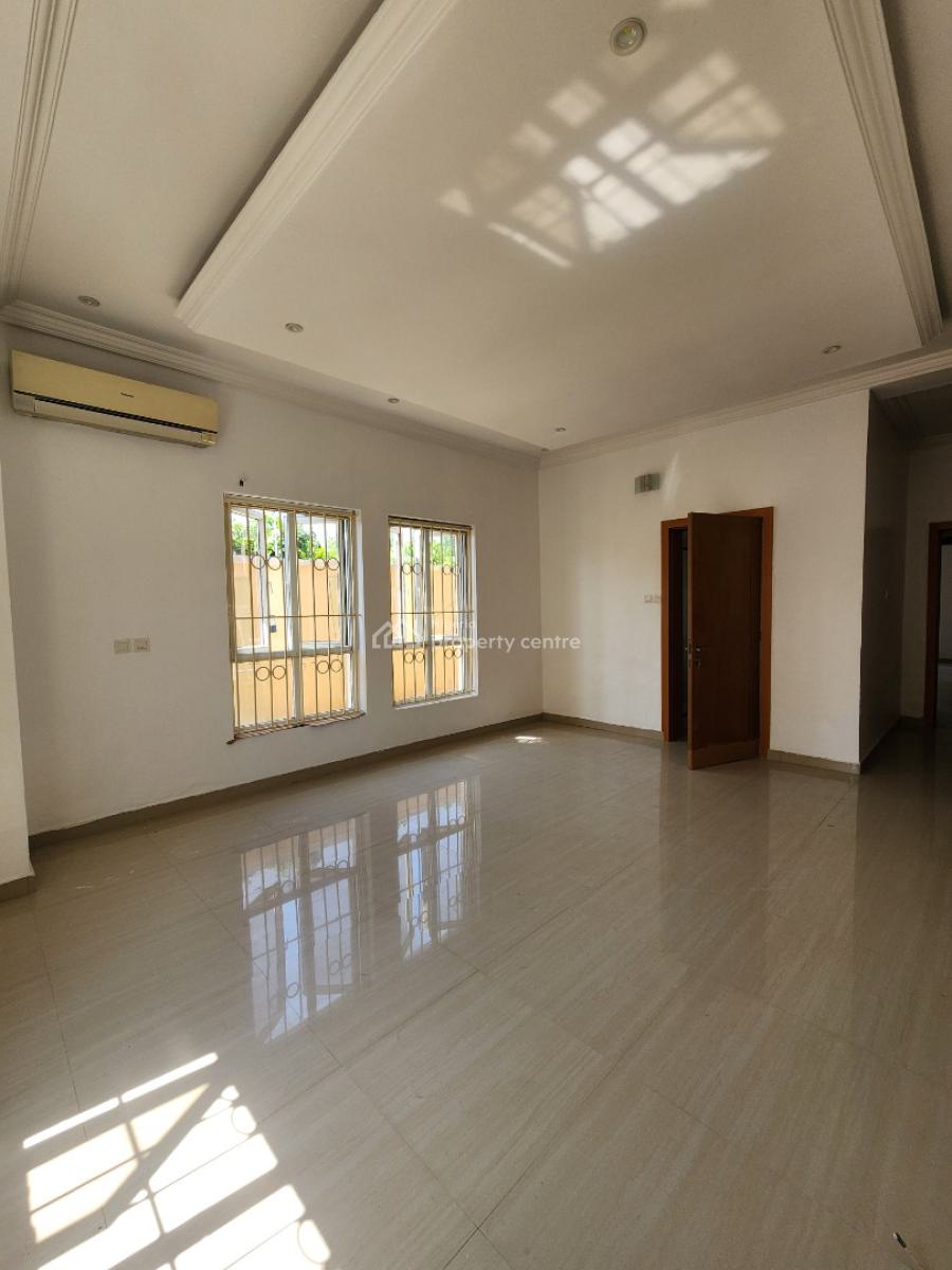 Spacious 3 Bedroom Flat with a Bq, Banana Island, Ikoyi, Lagos, Flat / Apartment for Rent