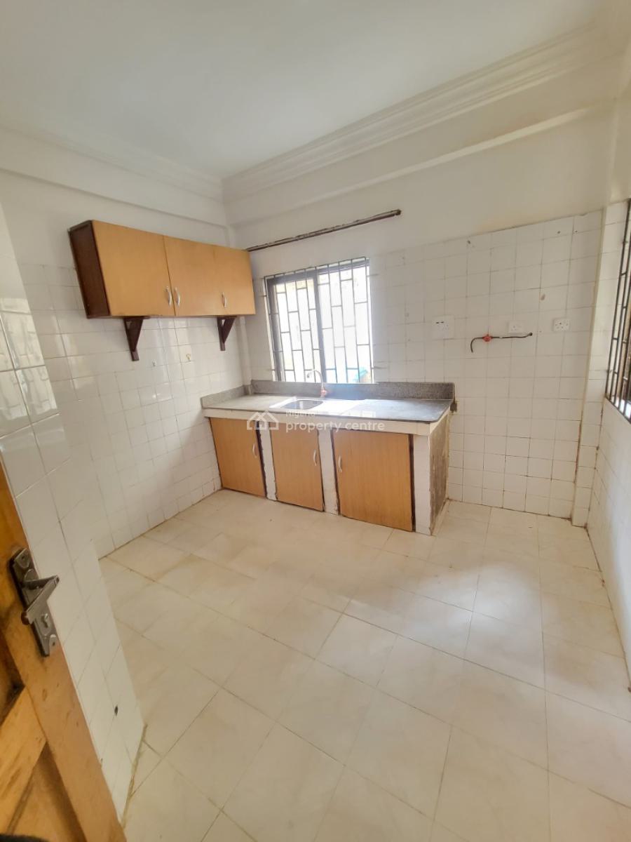 Sharp and Spacious 3 Bedroom Apartment, Thomas Estate, Ajah, Lagos, Flat / Apartment for Rent