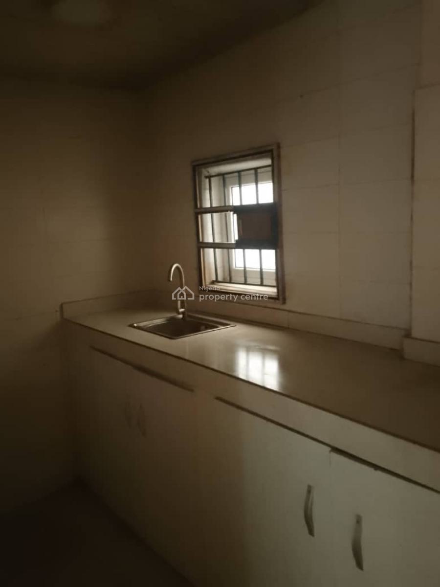 Well Maintained 1 Bedroom Apartment, Lekki Phase 1, Lekki, Lagos, Mini Flat (room and Parlour) for Rent
