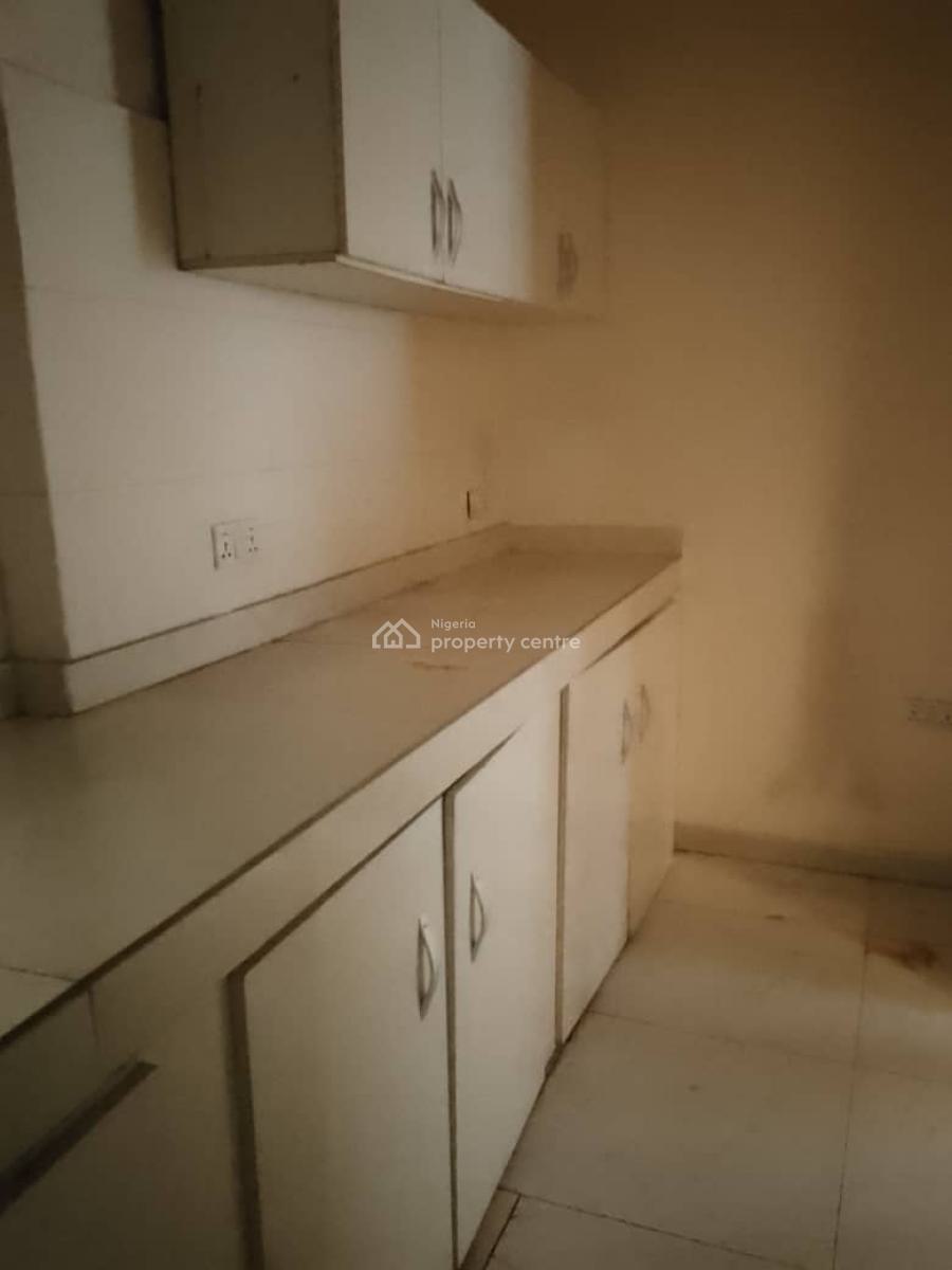 Well Maintained 1 Bedroom Apartment, Lekki Phase 1, Lekki, Lagos, Mini Flat (room and Parlour) for Rent