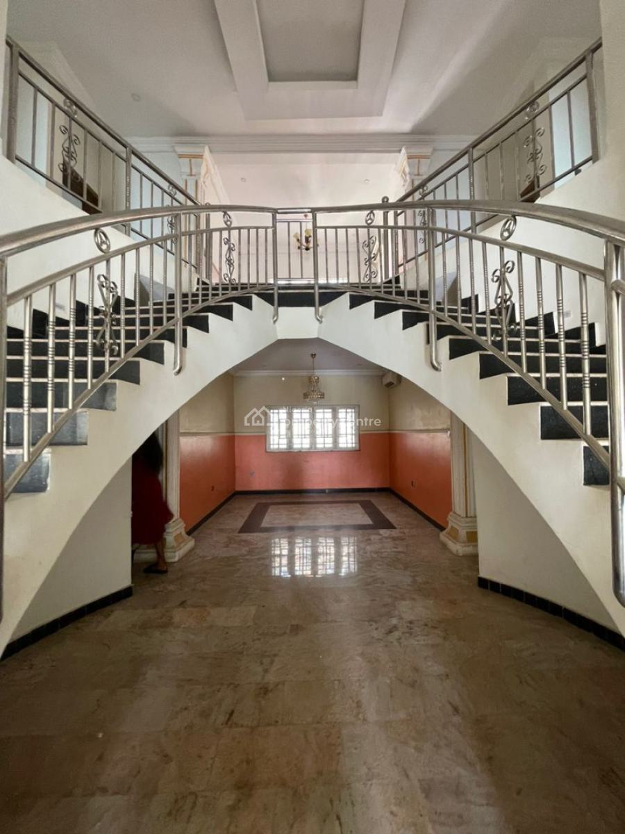 6 Bedroom Fully Detached Duplex and 3rooms Bq, Guzape District, Abuja, Detached Duplex for Rent