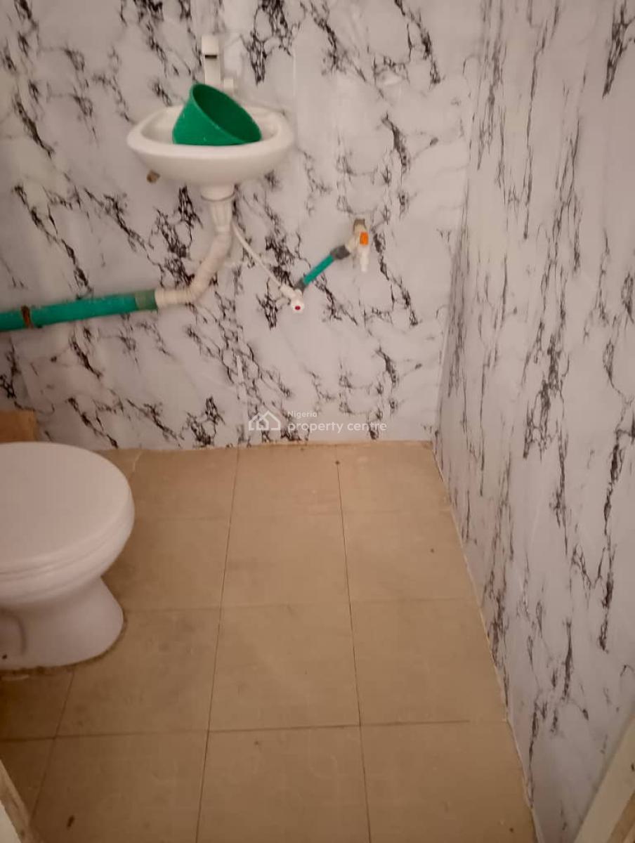Well Maintained a Room Self Contain, Lekki Phase 1, Lekki, Lagos, Self Contain (single Rooms) for Rent
