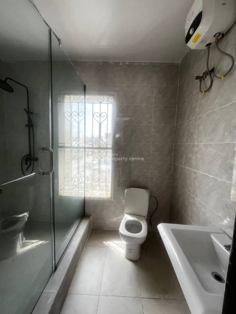 2 Unit of 2 Bedrooms Penthouse Apartment, Lekki Phase 1, Lekki, Lagos, Flat / Apartment for Rent