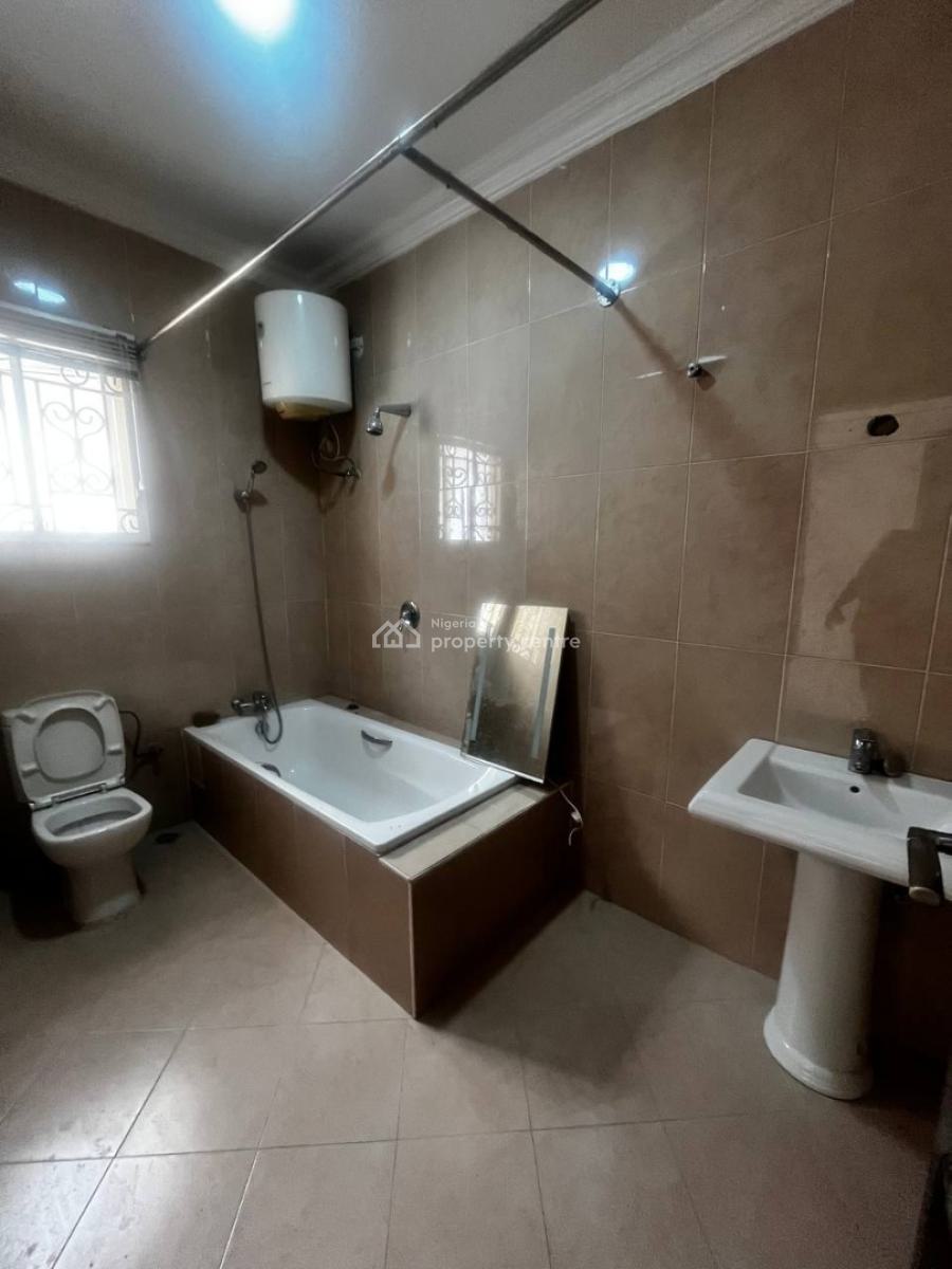 2 Unit of 2 Bedrooms Penthouse Apartment, Lekki Phase 1, Lekki, Lagos, Flat / Apartment for Rent