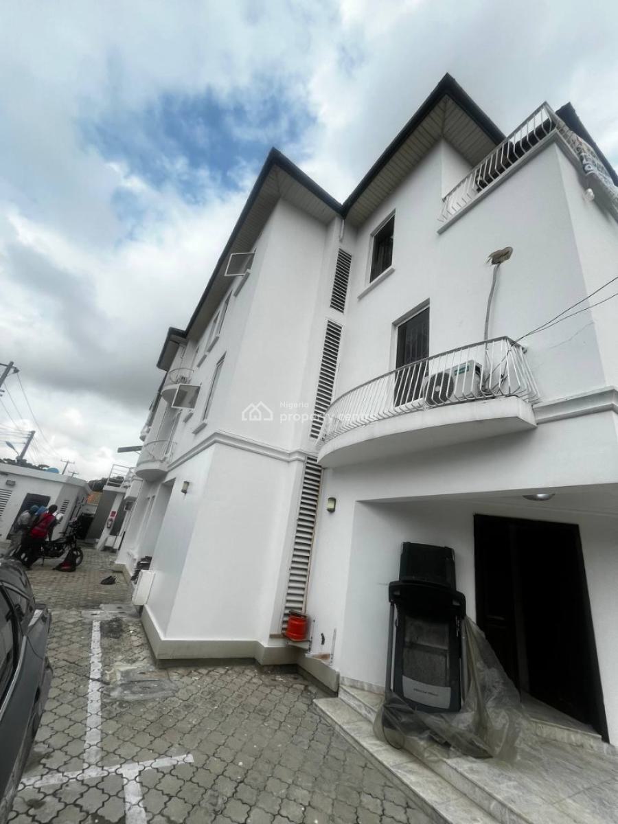 2 Unit of 2 Bedrooms Penthouse Apartment, Lekki Phase 1, Lekki, Lagos, Flat / Apartment for Rent