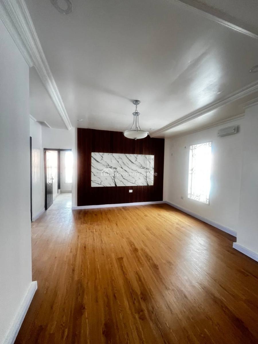 2 Unit of 3 Bedrooms Penthouse Apartment, Lekki Phase 1, Lekki, Lagos, Flat / Apartment for Rent