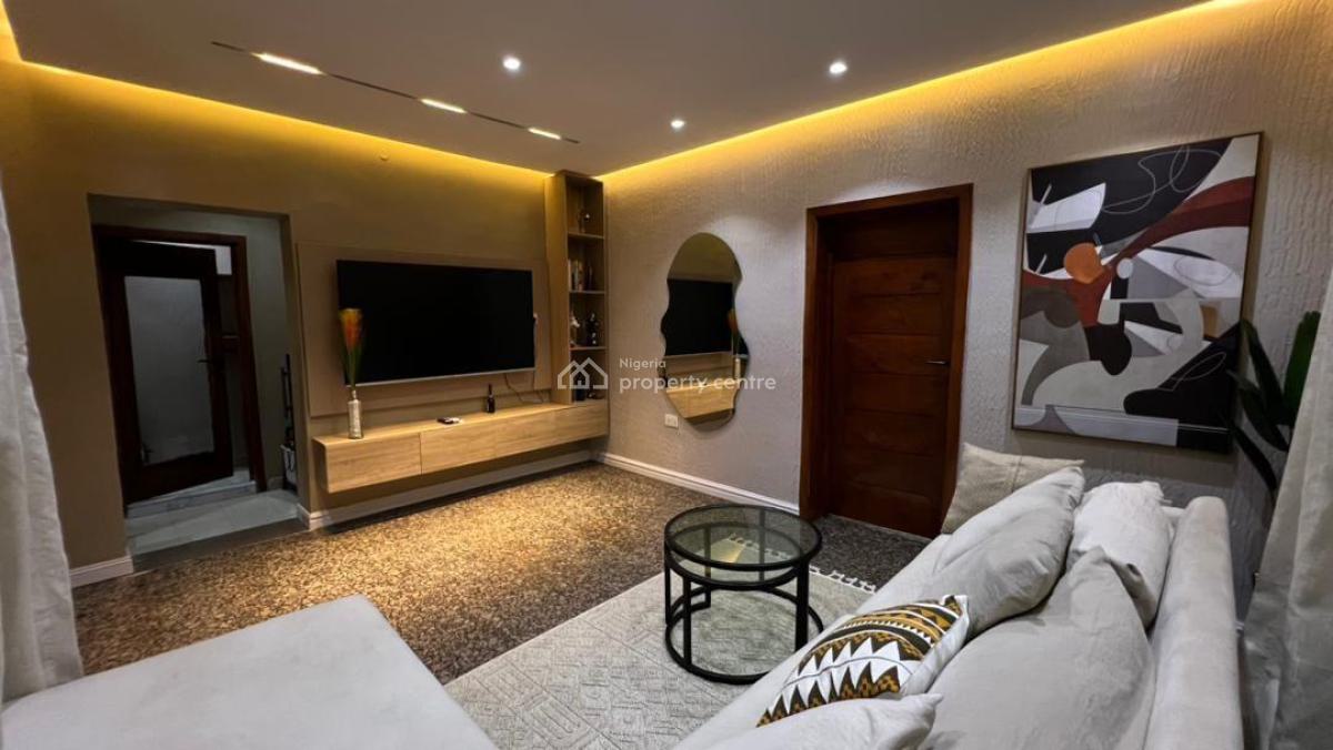 Beautiful 1 Bedroom Apartment, Admiralty Way, Lekki Phase 1, Lekki, Lagos, Mini Flat (room and Parlour) Short Let