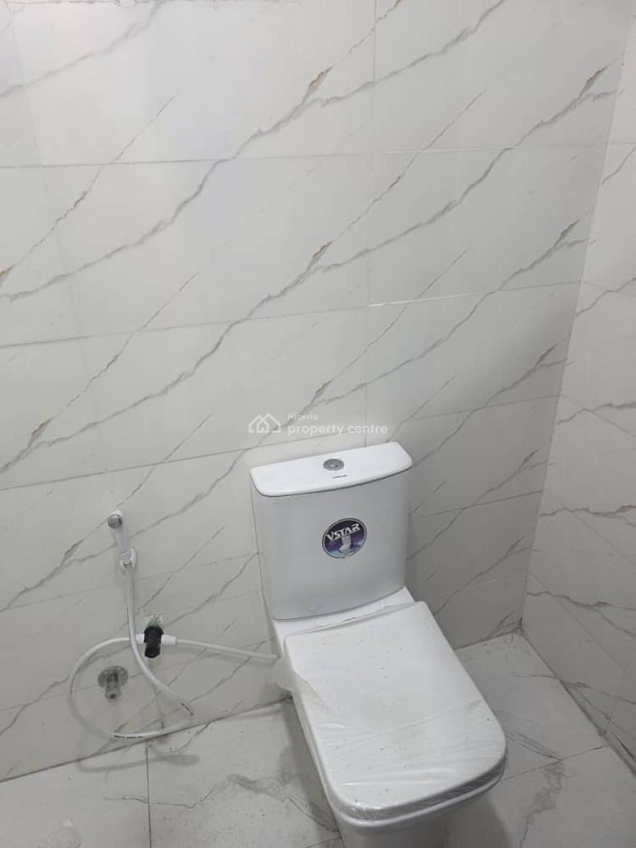 Newly Built 3 Bedroom Serviced Apartment, New Road, Lekki, Lagos, Flat / Apartment for Rent