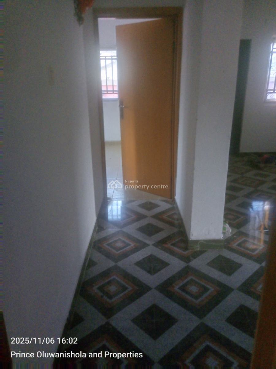 Clean 3 Bedroom Flat, Ikorodu, Lagos, Flat / Apartment for Rent
