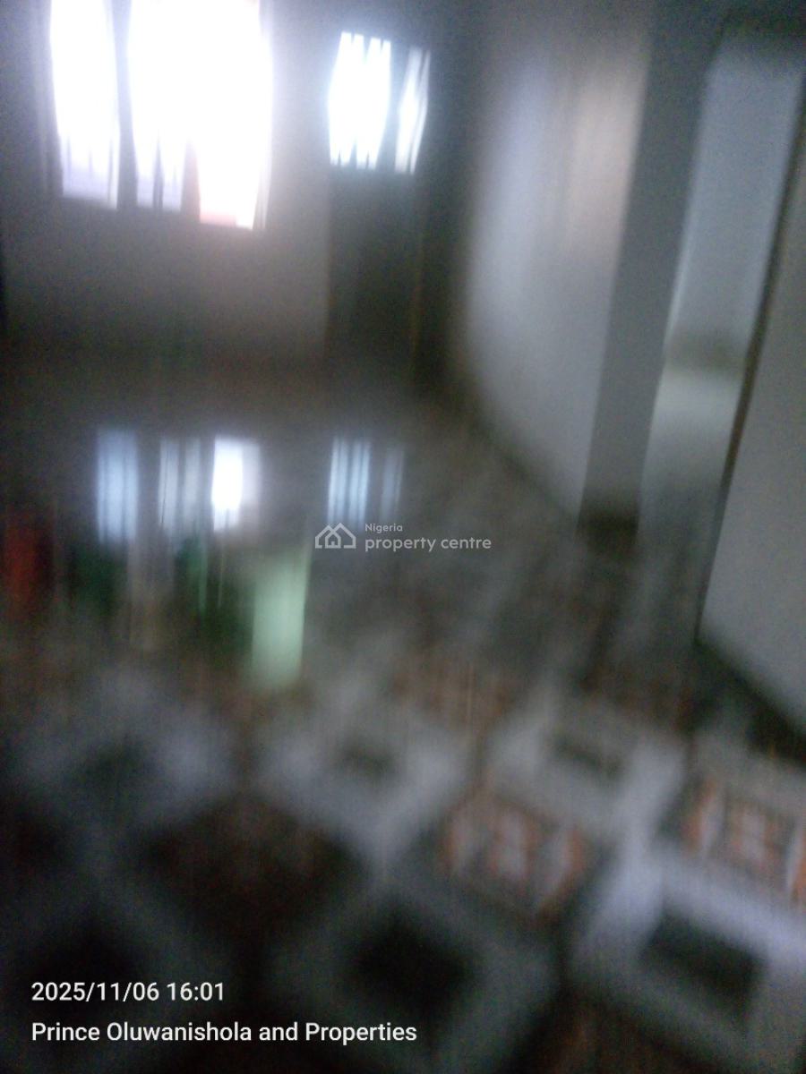 Clean 3 Bedroom Flat, Ikorodu, Lagos, Flat / Apartment for Rent