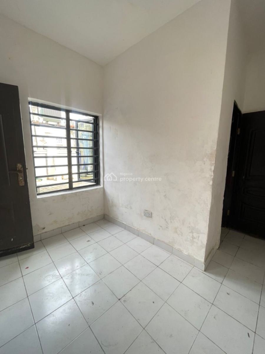 1 Room Boys Quarters, Osapa, Lekki, Lagos, Flat / Apartment for Rent