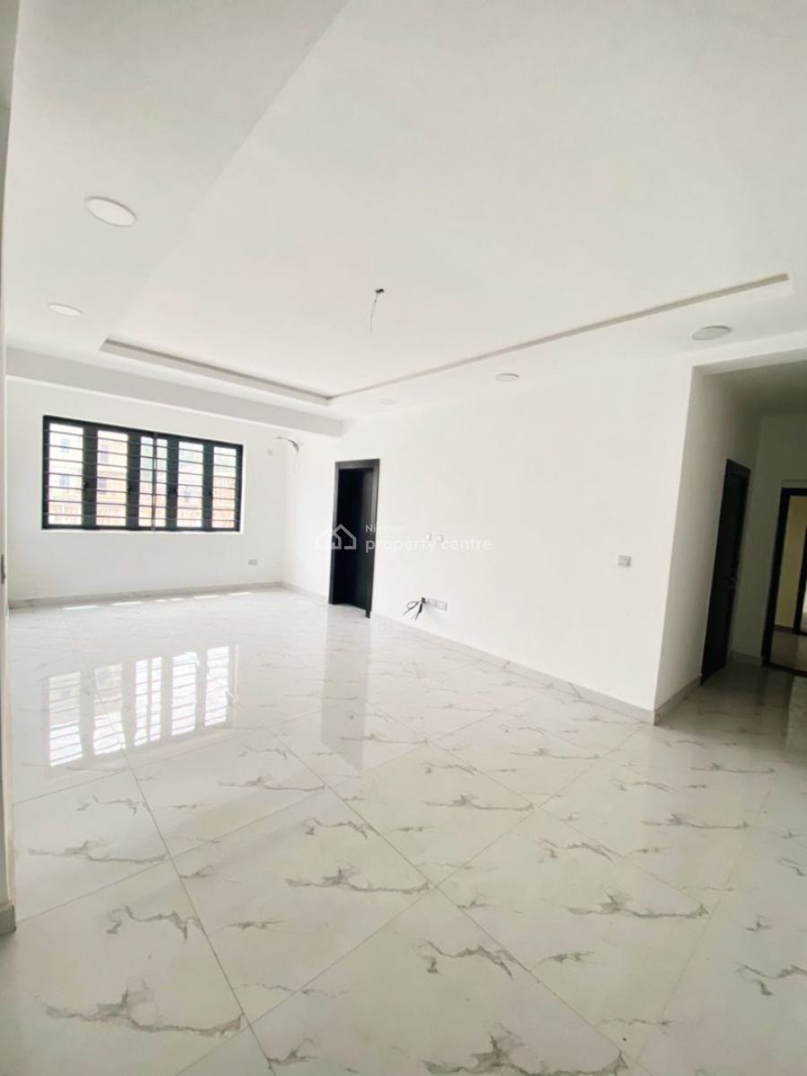 2 Bedroom Apartment with Bq and Elevator, Lekki Phase 1, Lekki, Lagos, Flat / Apartment for Sale