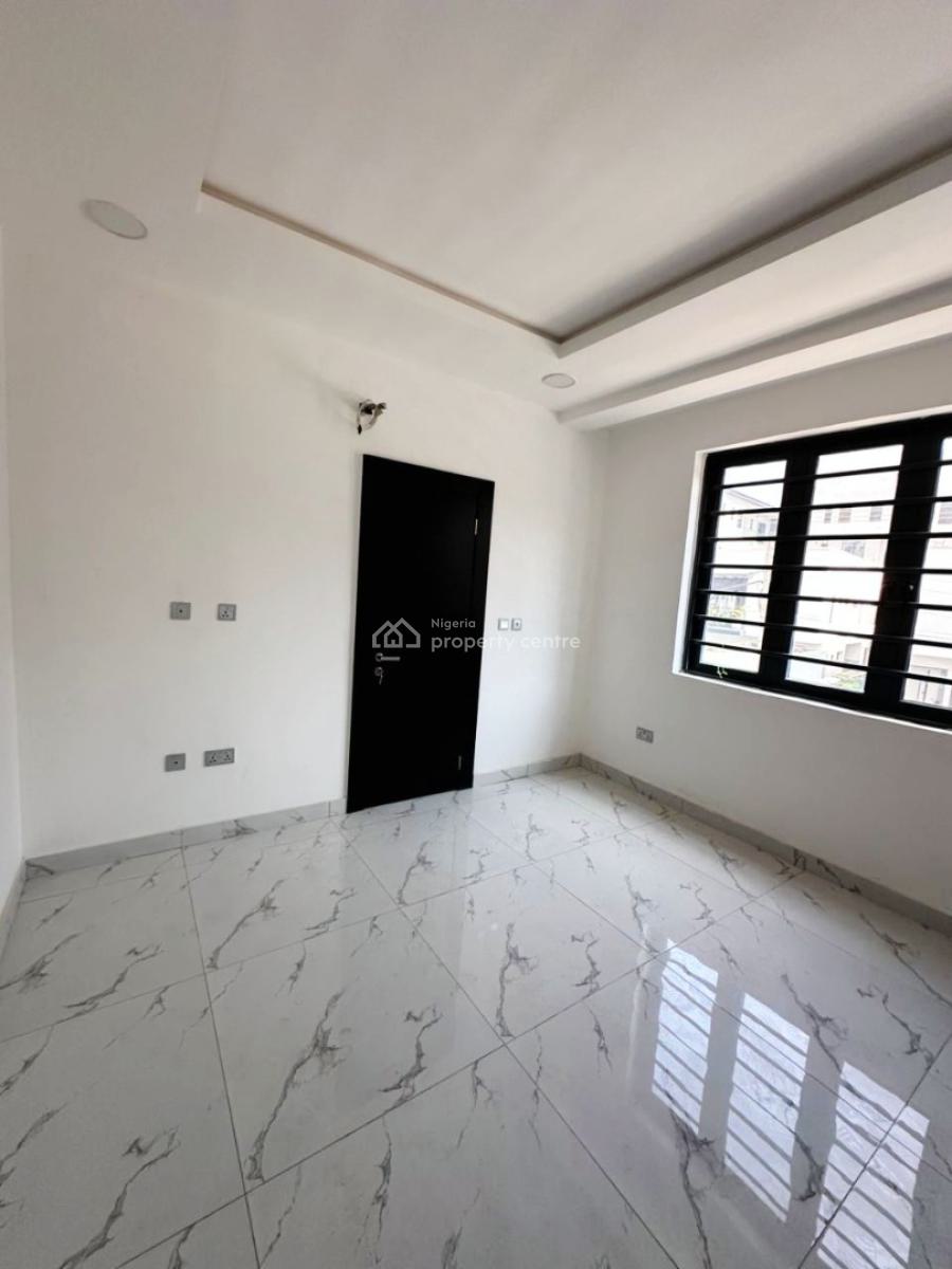 2 Bedroom Apartment with Bq and Elevator, Lekki Phase 1, Lekki, Lagos, Flat / Apartment for Sale