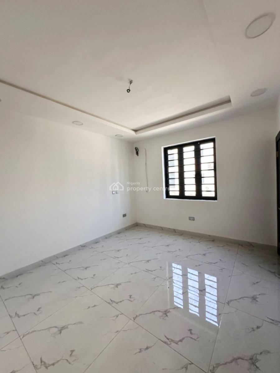 2 Bedroom Apartment with Bq and Elevator, Lekki Phase 1, Lekki, Lagos, Flat / Apartment for Sale