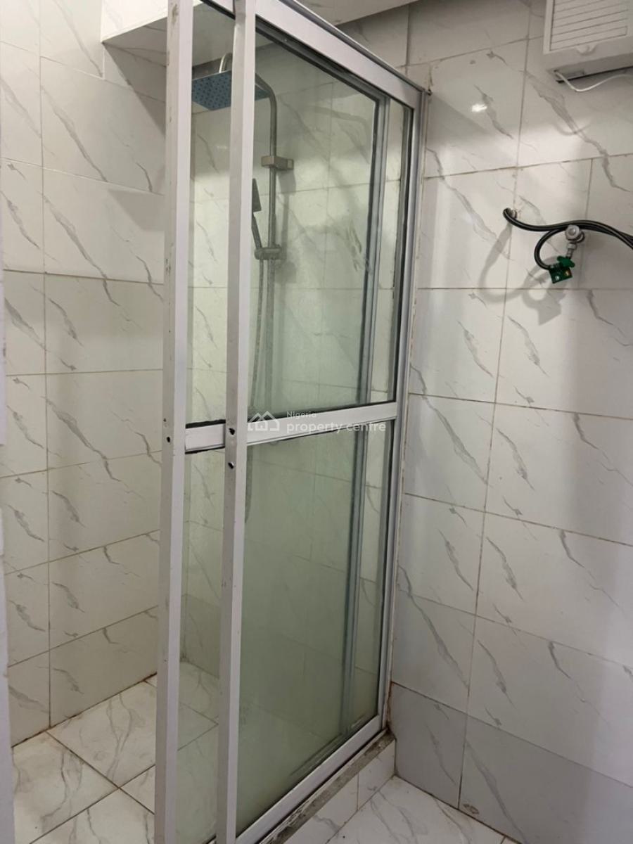 Standard and Spacious Mini Flat, Off Fola Osibo, Lekki Phase 1, Lekki, Lagos, Mini Flat (room and Parlour) for Rent