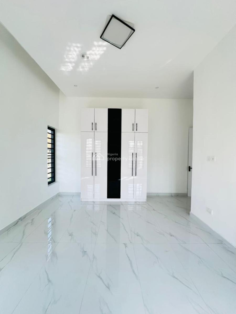 Modestly Built 5 Bedroom Detached Duplex with Bq, Swimming Pool, Osapa London, Osapa, Lekki, Lagos, Detached Duplex for Sale