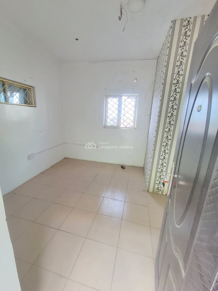 a Spacious Shop Facing The Major Road, Ado Road, Ajah, Lagos, Shop for Rent