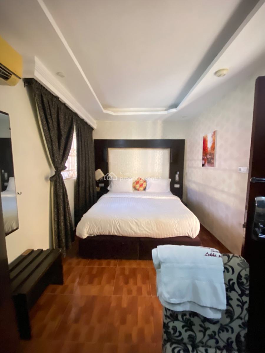 17 Bedrooms Fully Functional Hotel with Bar and Swimming Pool, Lekki Phase 1, Lekki, Lagos, Hotel / Guest House for Rent