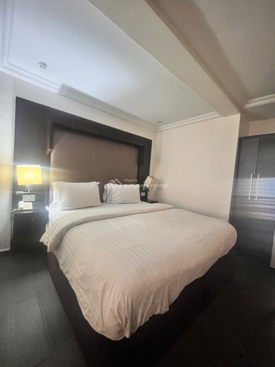 17 Bedrooms Fully Functional Hotel with Bar and Swimming Pool, Lekki Phase 1, Lekki, Lagos, Hotel / Guest House for Rent