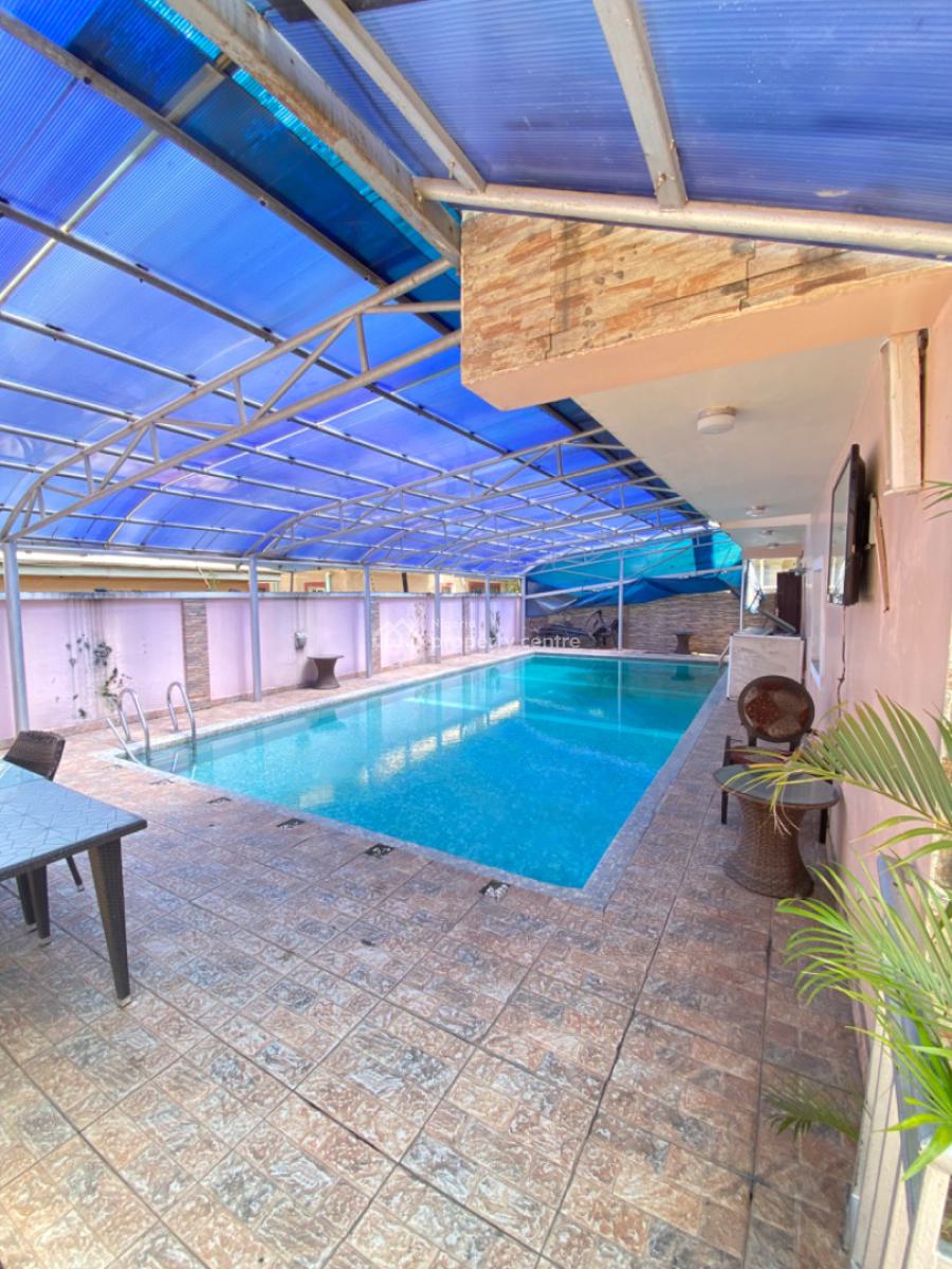17 Bedrooms Fully Functional Hotel with Bar and Swimming Pool, Lekki Phase 1, Lekki, Lagos, Hotel / Guest House for Rent