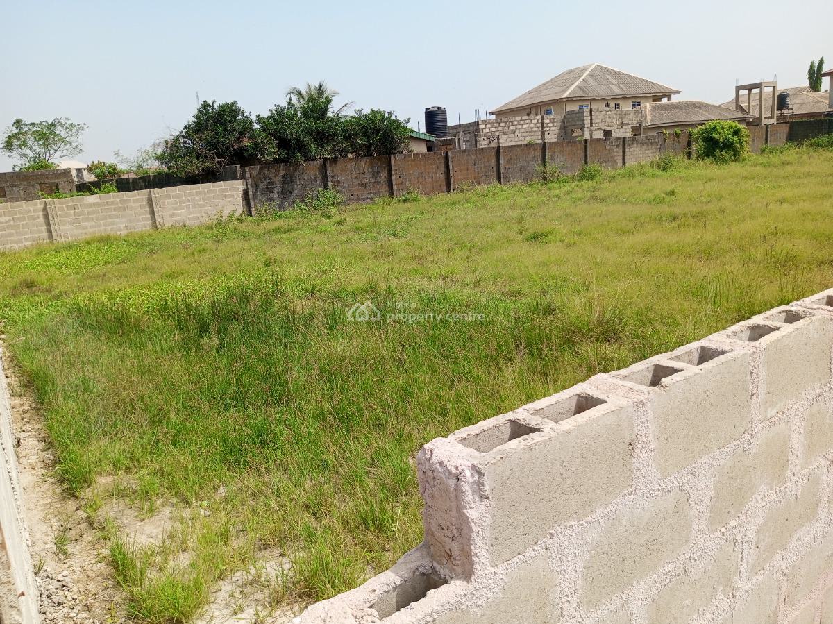 Residential Land Inside an Estate, Makogi, Prayer City, Off Lagos Ibadan Express Way,, Magboro, Ogun, Residential Land for Sale