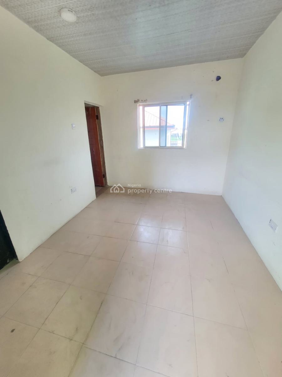 a Spacious Shop/ Office Space, Ado Road, Ajah, Lagos, Shop for Rent