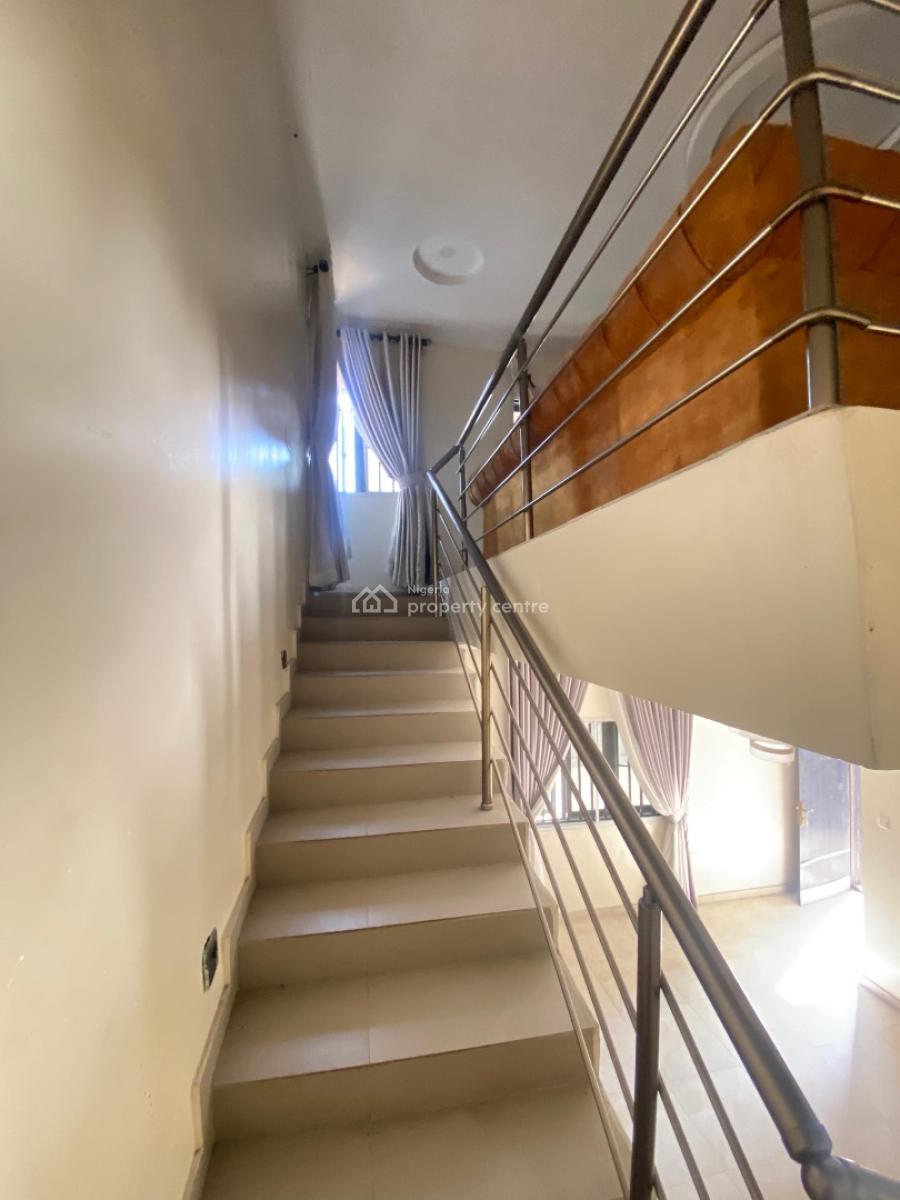 4-bedroom Semi-detached Duplex with Bq, Ologolo, Lekki, Lagos, Semi-detached Duplex for Sale