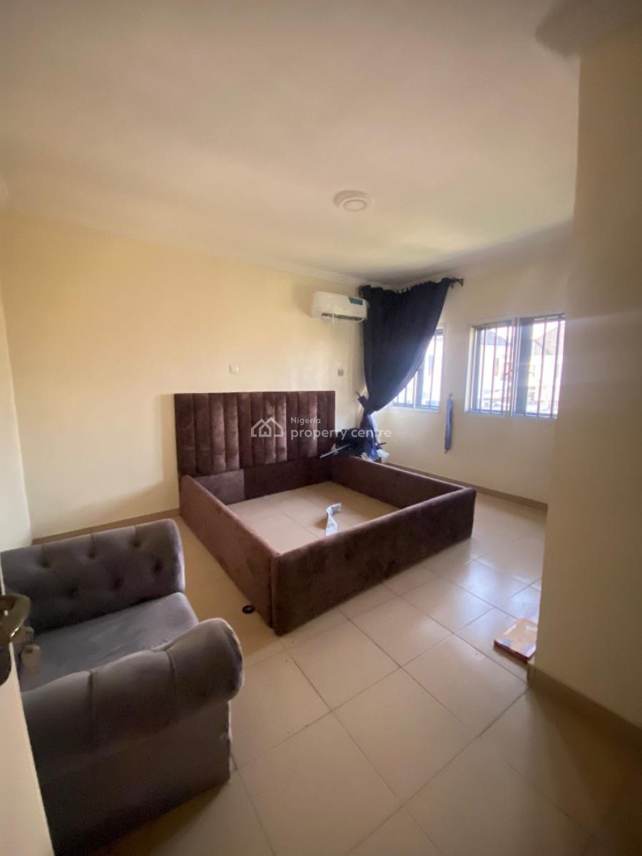 4-bedroom Semi-detached Duplex with Bq, Ologolo, Lekki, Lagos, Semi-detached Duplex for Sale