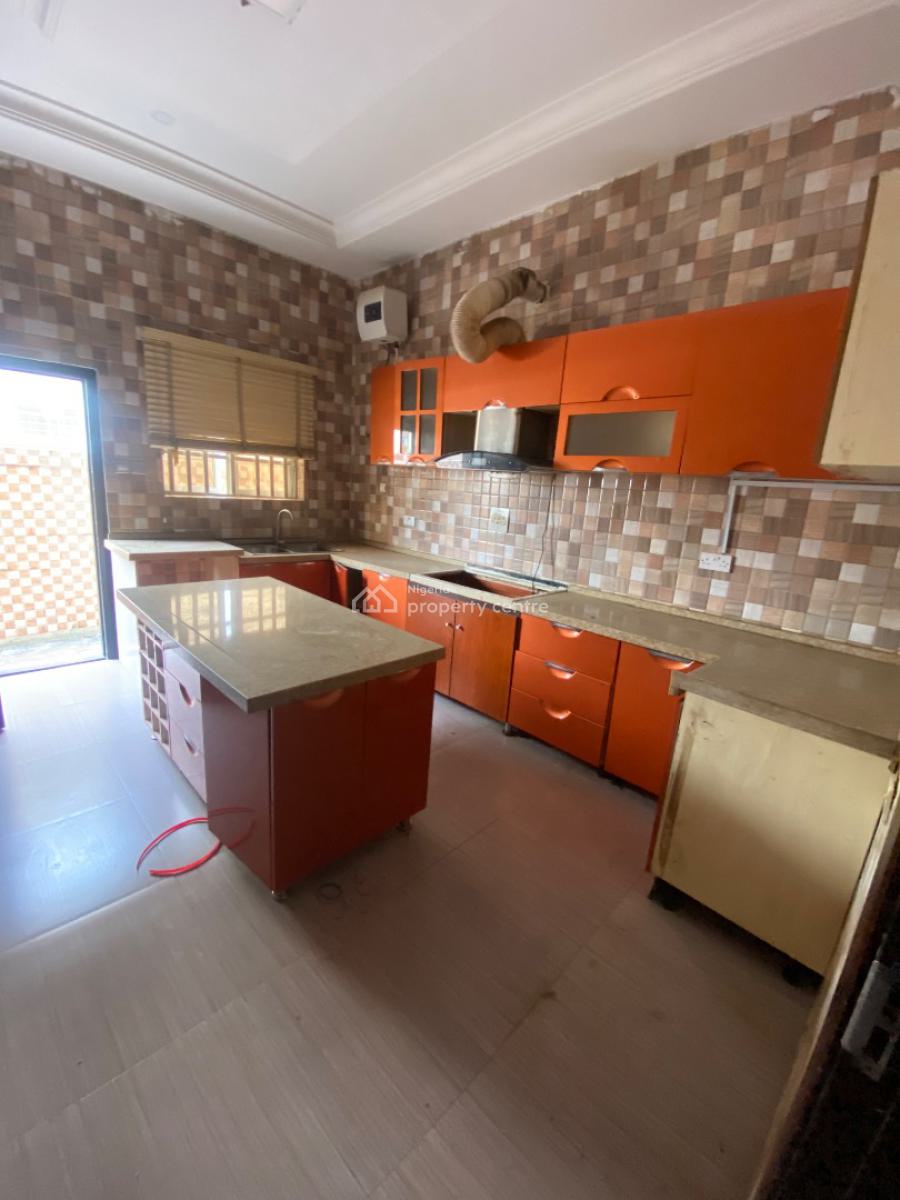 Two Standard Bedroom Flat, Road 2, Lekki, Lagos, Flat / Apartment for Rent