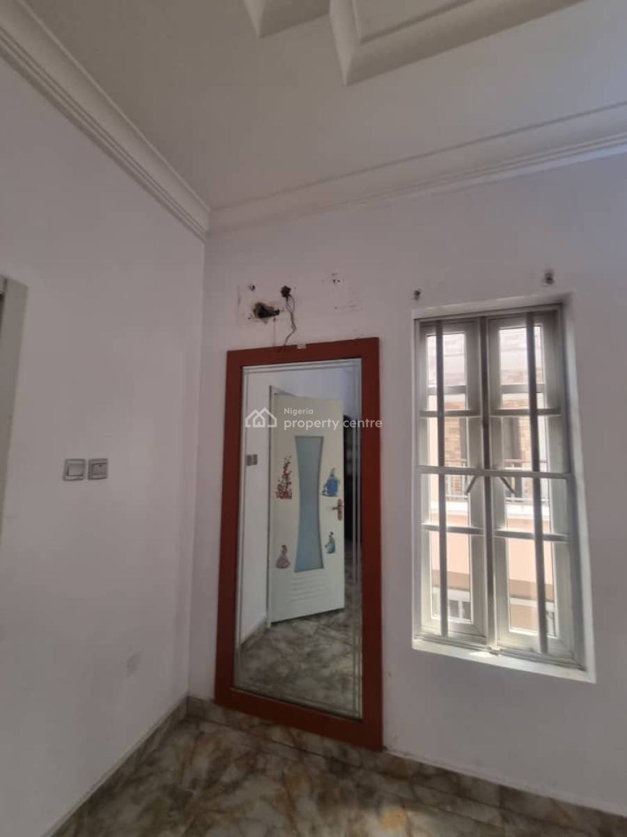 Two Standard Bedroom Flat, Road 2, Lekki, Lagos, Flat / Apartment for Rent