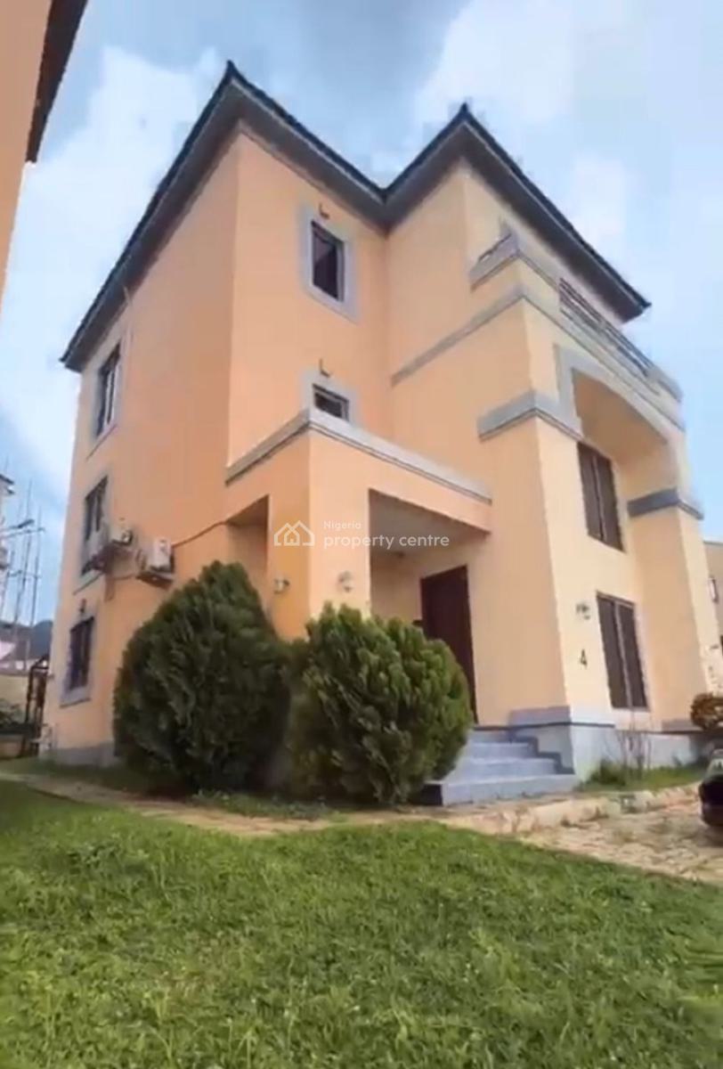 Spacious 4 Bedroom Fully Detached Duplex with 2 Sitting & 1 Room Bq, Asokoro District, Abuja, Detached Duplex for Rent