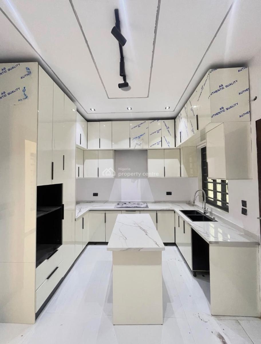 5 Bedroom Detached Duplex with Bq, Ologolo, Lekki, Lagos, Detached Duplex for Sale