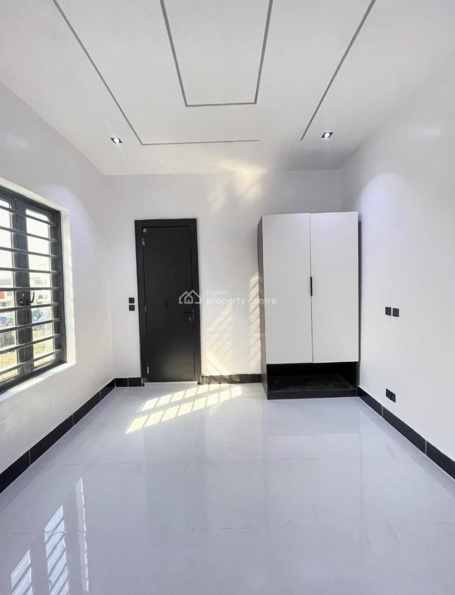 5 Bedroom Detached Duplex with Bq, Ologolo, Lekki, Lagos, Detached Duplex for Sale