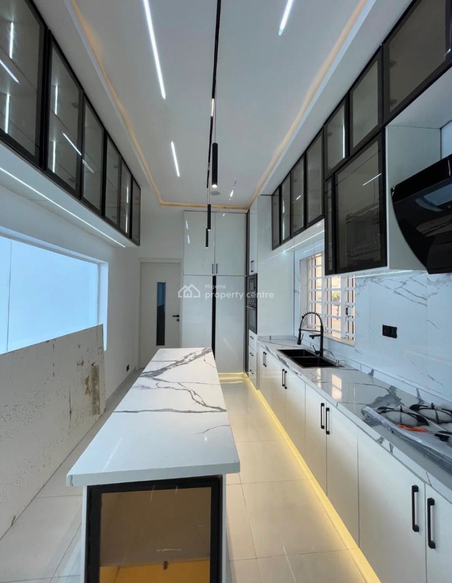5 Bedroom Detached Duplex with Bq, Ologolo, Lekki, Lagos, Detached Duplex for Sale