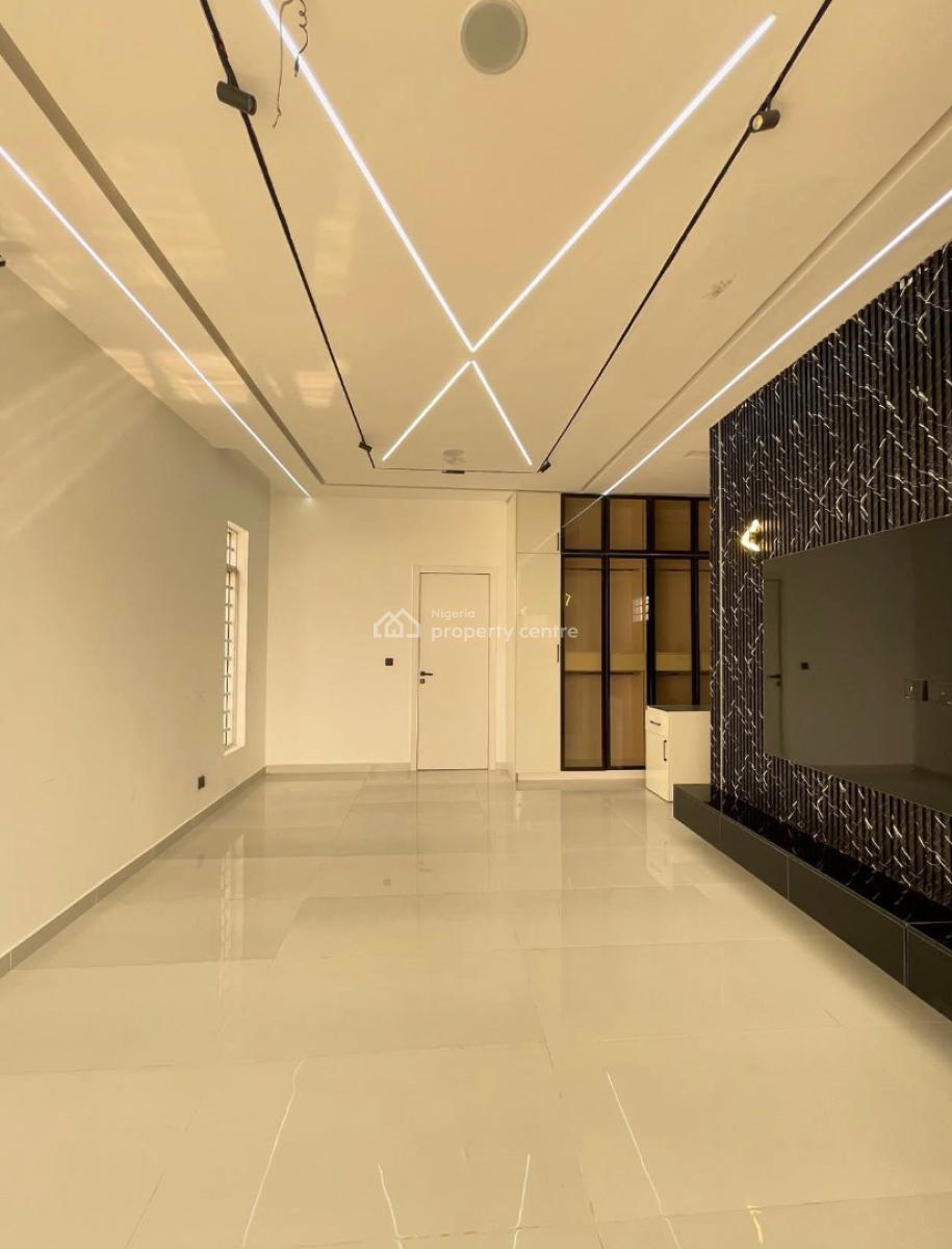 5 Bedroom Detached Duplex with Bq, Ologolo, Lekki, Lagos, Detached Duplex for Sale