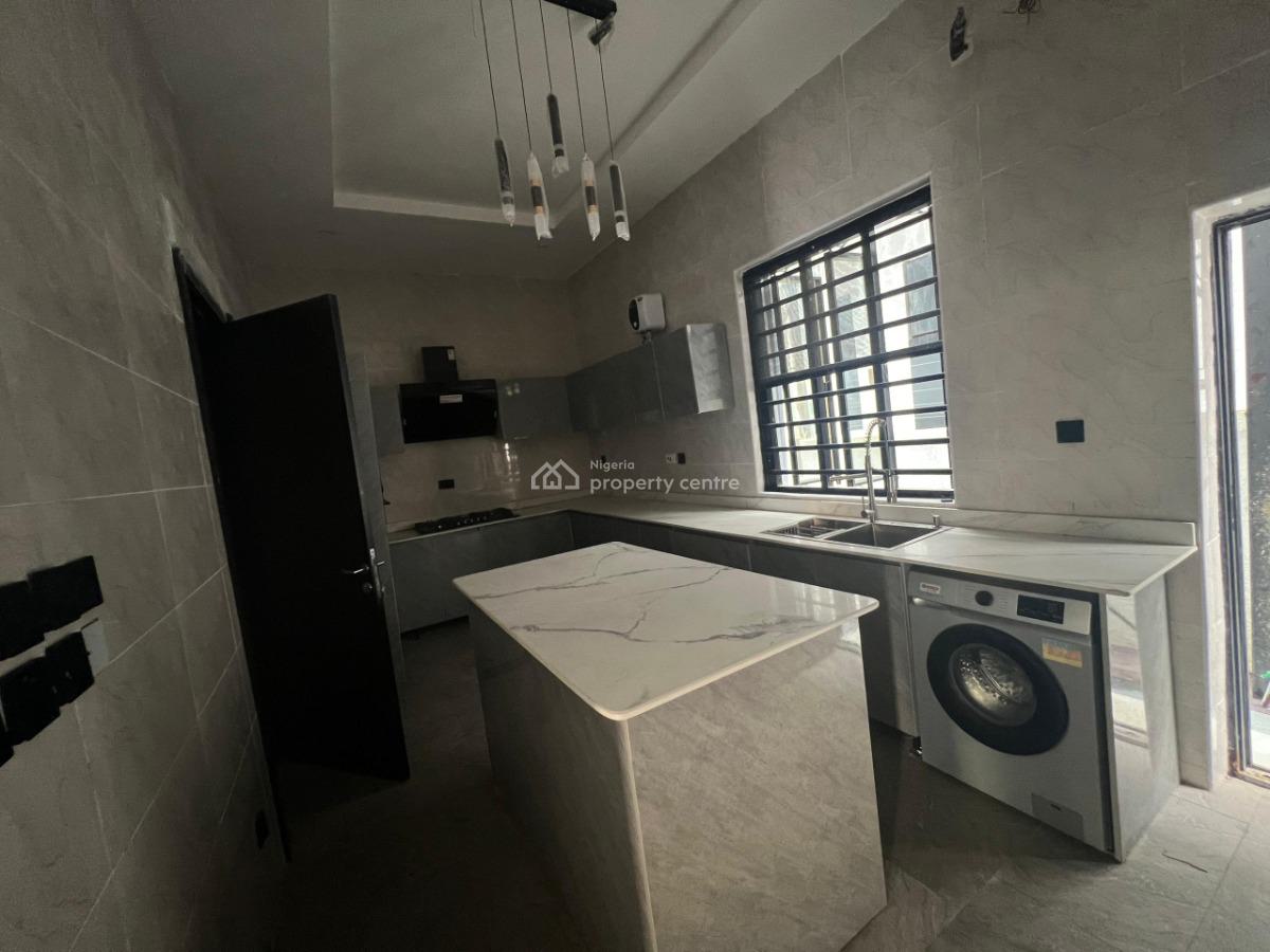 Self Compound 5 Bedroom Fully Detached Duplex, Orchid, Lekki, Lagos, Detached Duplex for Sale