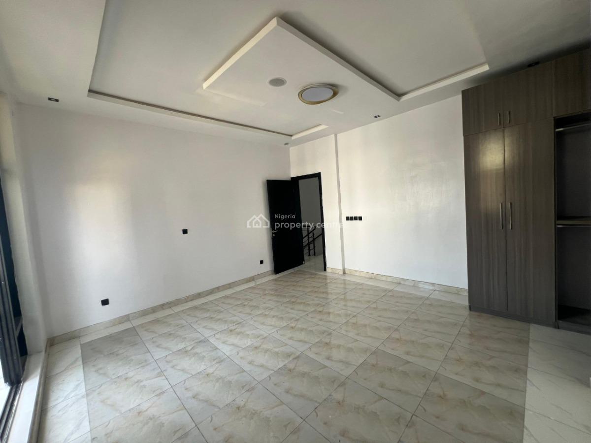Self Compound 5 Bedroom Fully Detached Duplex, Orchid, Lekki, Lagos, Detached Duplex for Sale