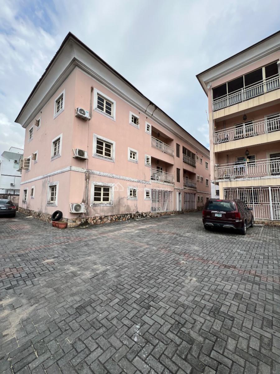 Spacious 3 Bedroom Apartments, Osapa, Lekki, Lagos, Flat / Apartment for Rent