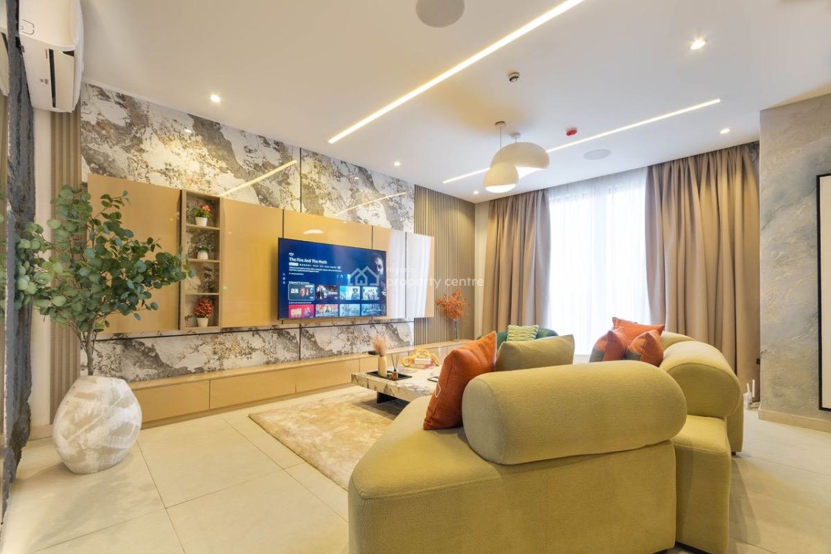 Cozy 2 Bedroom Apartment with Ps5, Gym & Pool, Lekki Phase 1, Lekki, Lagos, Flat / Apartment Short Let