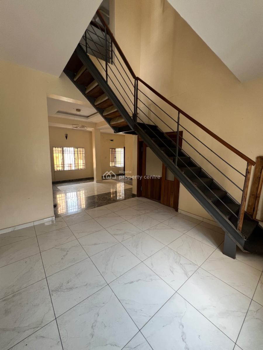 Spacious 3 Bedroom Apartments, Osapa, Lekki, Lagos, Flat / Apartment for Rent